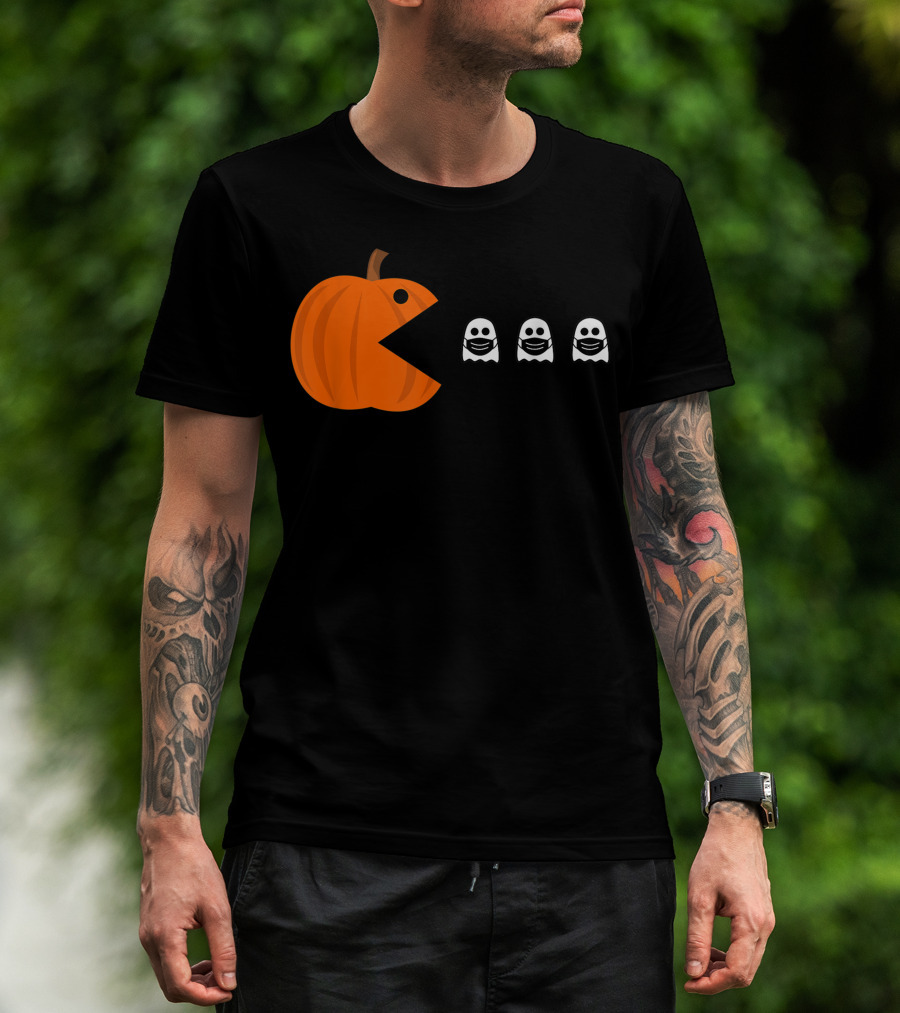 Pac-Man Pumpkin Eating Ghosts Funny Halloween Men's T-Shirt