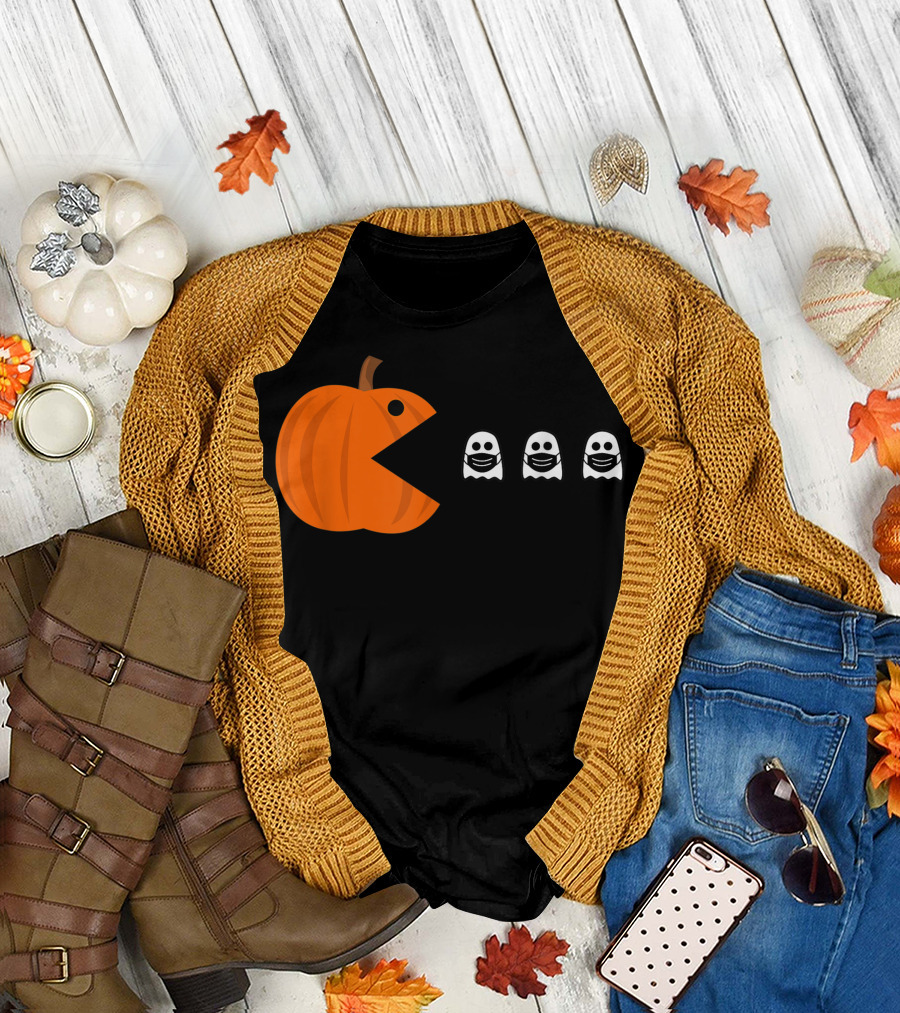 Pac-Man Pumpkin Eating Ghosts Funny Halloween Men's T-Shirt