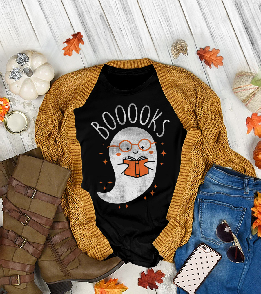 Booooks Cute Ghost Reading Teacher Halloween T-Shirt