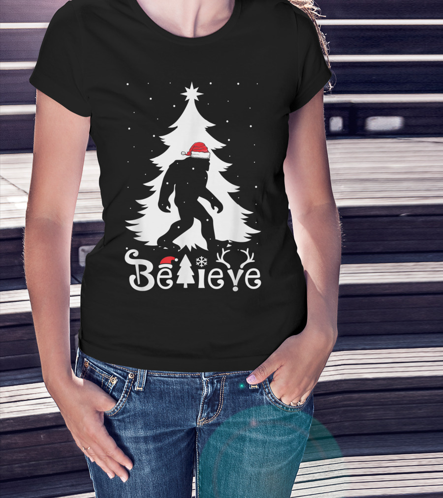 Believe Bigfoot Christmas Santa Hat Snowflakes T-Shirt