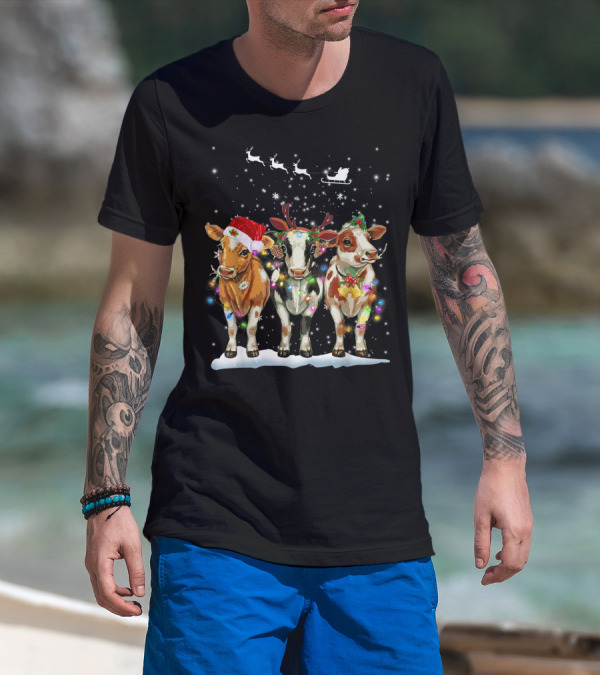 Cow Reindeer Hat Santa Christmas Light Sleigh Snowflakes T-Shirt