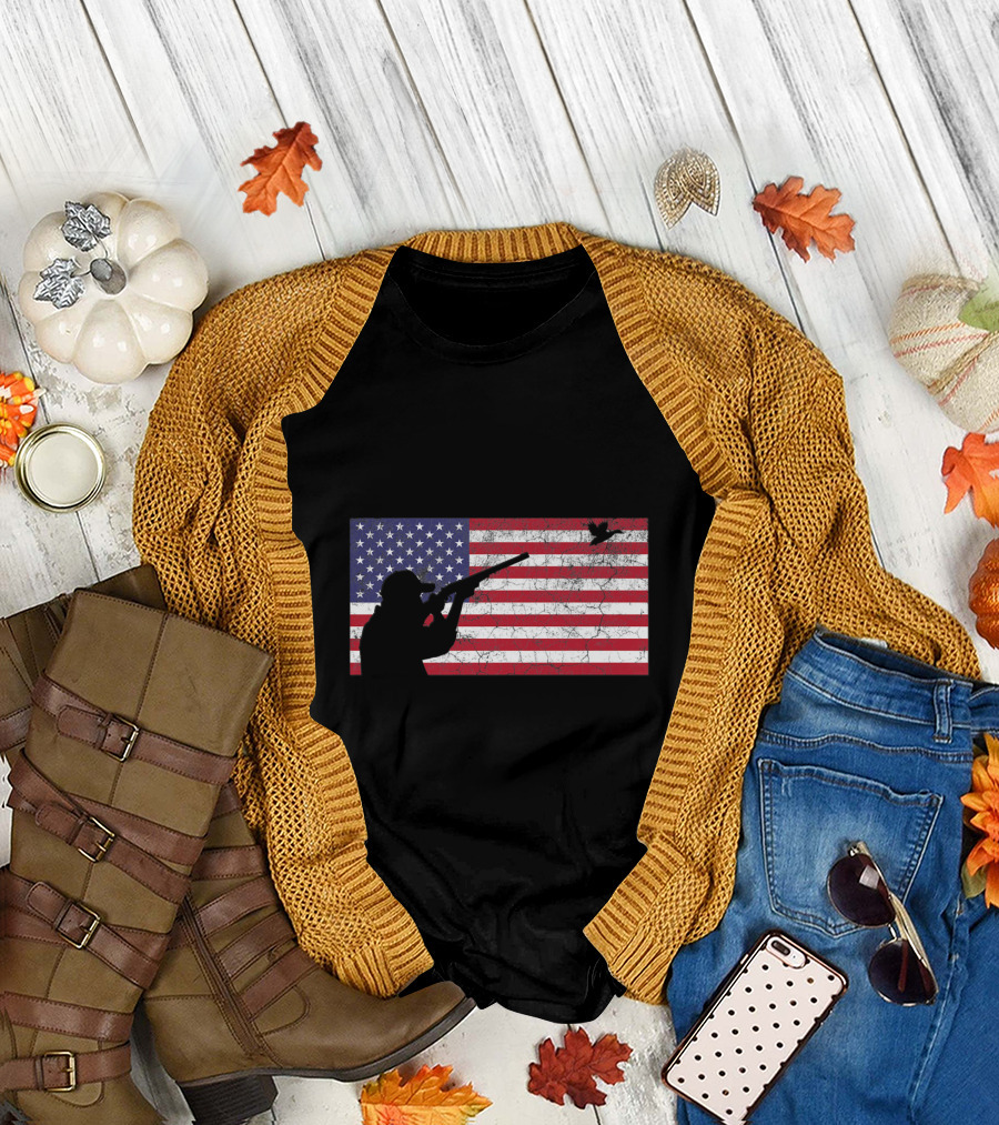 Fourth of July 4th American Flag with Duck Hunting T-Shirt