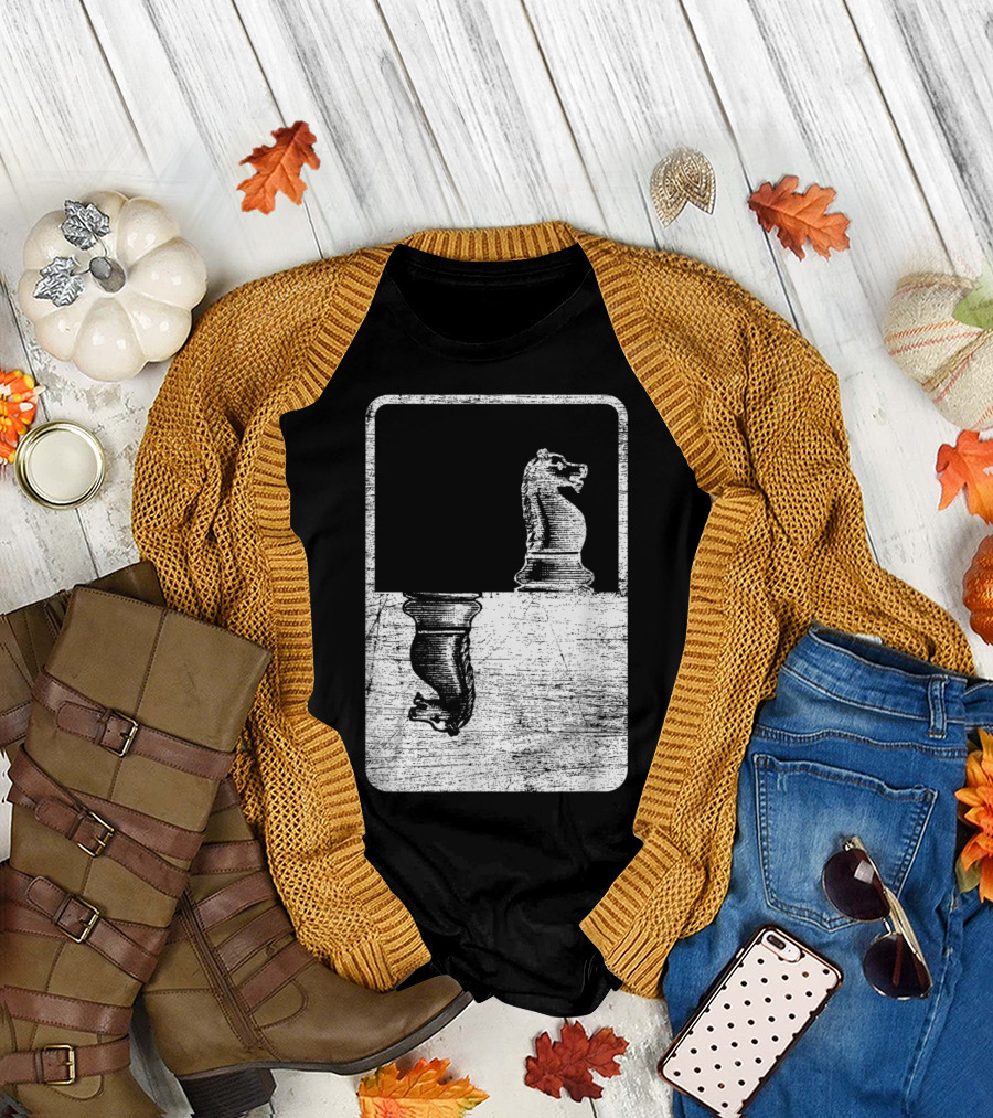 Chess Knight Optical Illusion for Chess Player T-Shirt