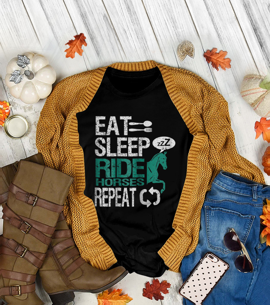 Eat Sleep Ride Horses Repeat Horse Christmas Equestrian ZZZ Cutlery T-Shirt