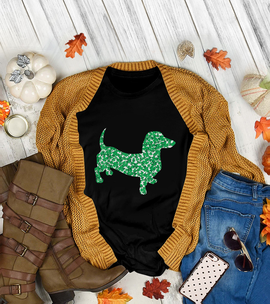 Green Shamrock Dachshund Funny T-Shirt