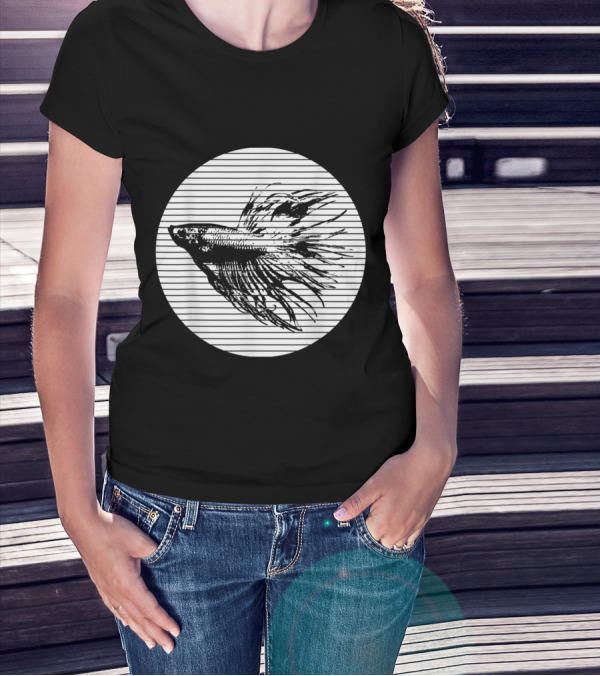 Betta Splendens Siamese Fig Fish With Striped Circle Background T-Shirt