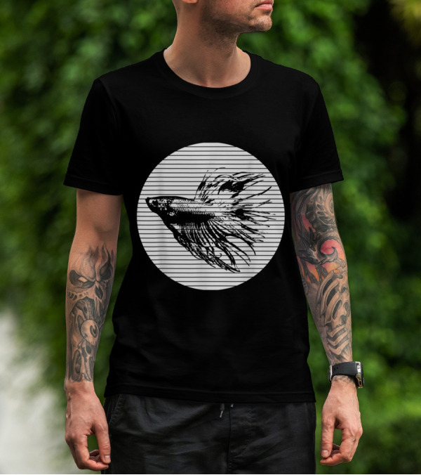 Betta Splendens Siamese Fig Fish With Striped Circle Background T-Shirt