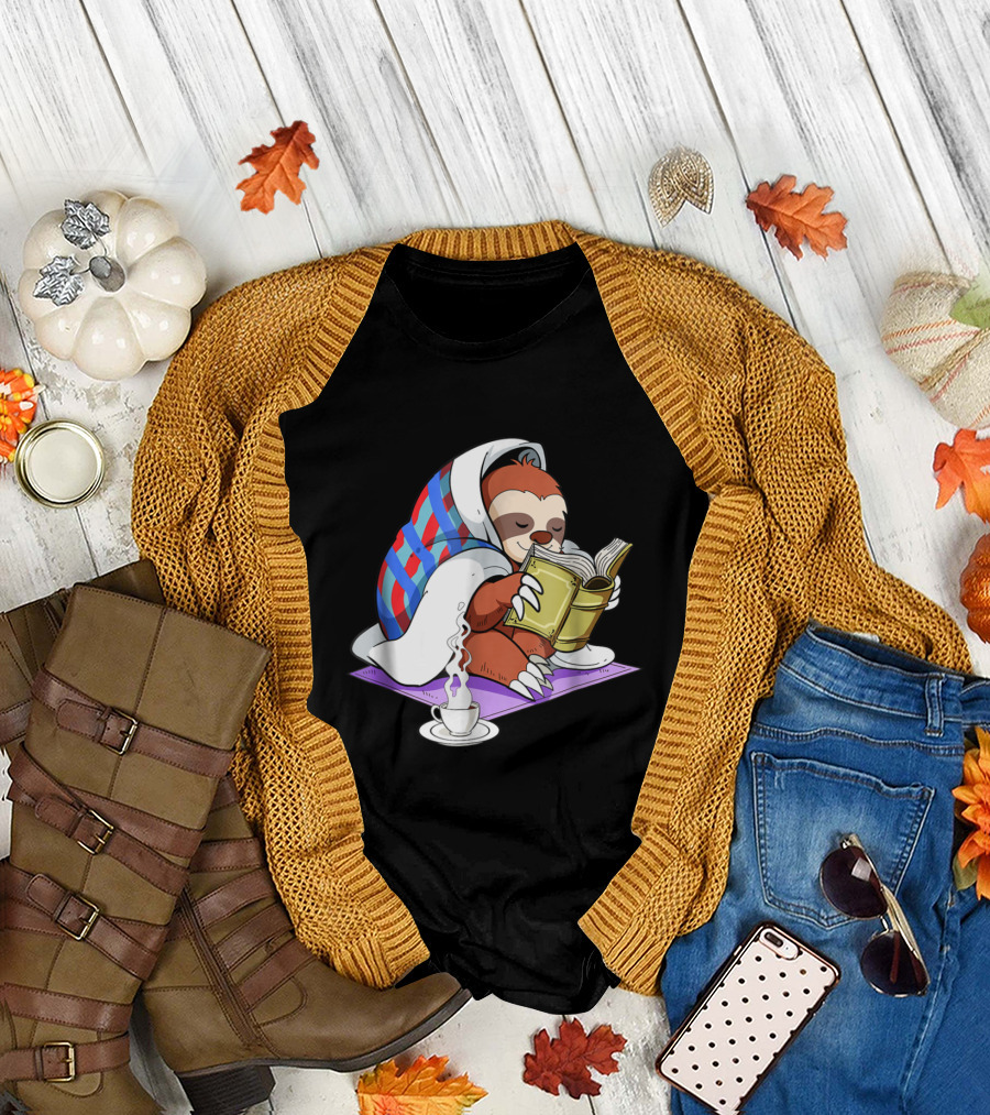 Cute Reading Librarian Sloth Cozy Blanket Tea Time T-Shirt