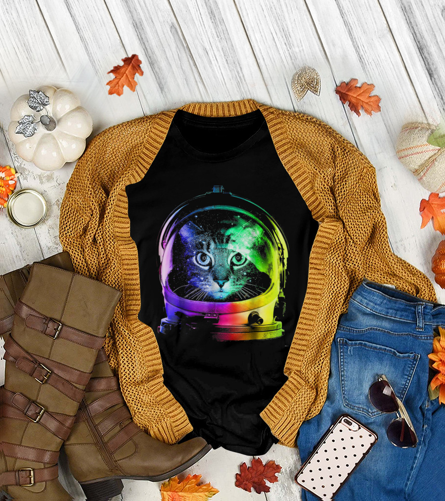 Astronaut Cat Rainbow Helmet Space Exploration T-Shirt