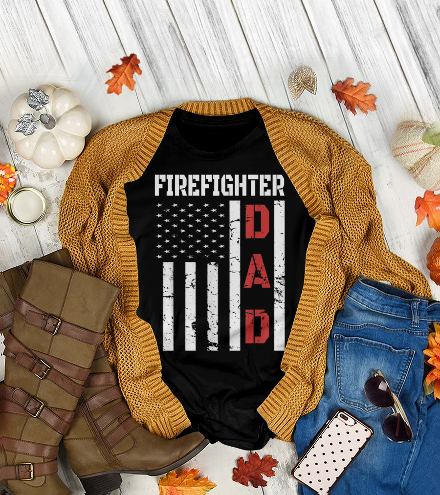Firefighter Dad American Flag T-Shirt