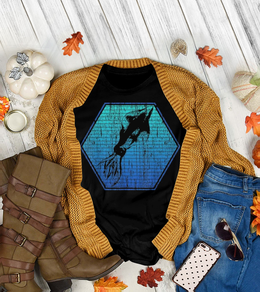 Squid Marine Biologist Ocean Blue Hexagon Texture T-Shirt