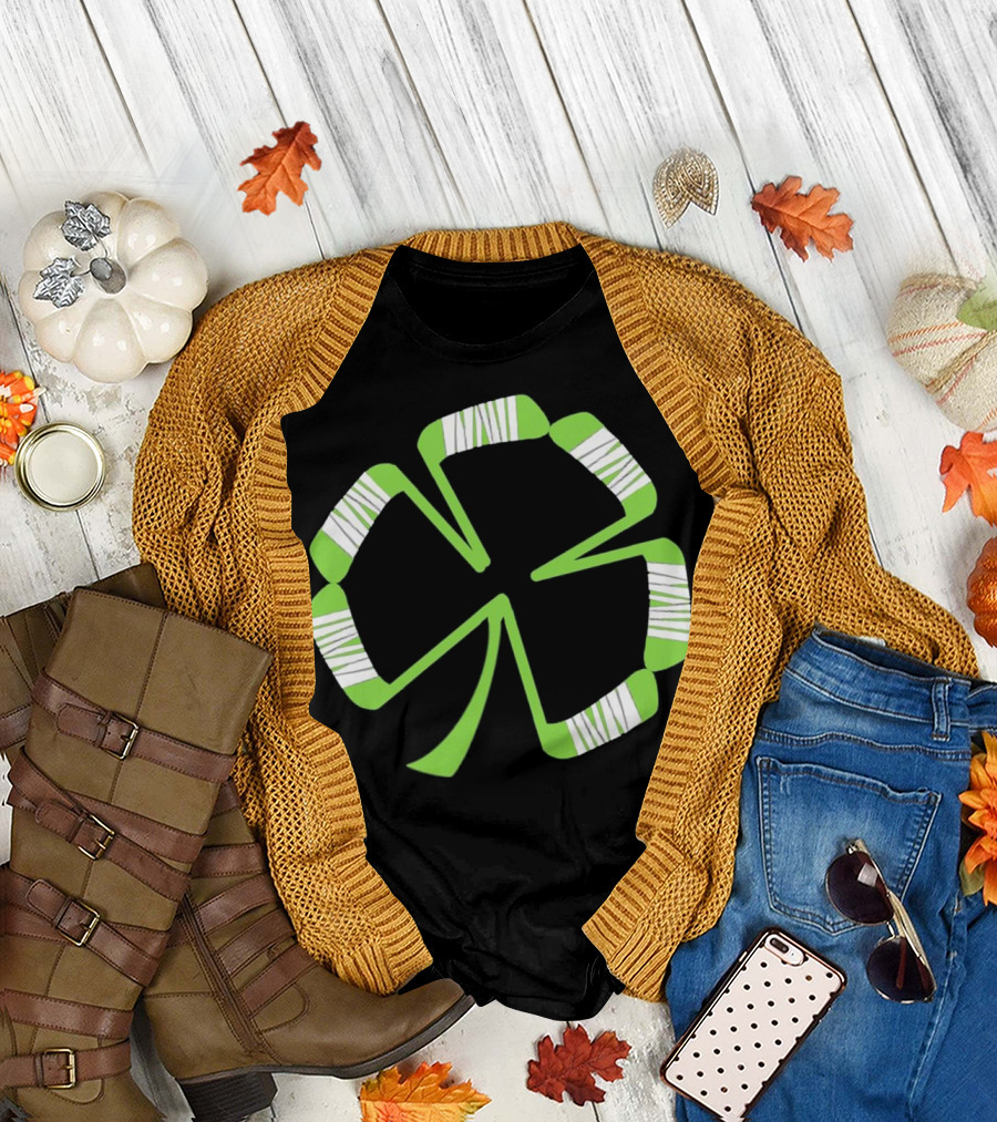 St Patrick's Hockey Shamrock Emerald Clover Puck Sticks T-Shirt