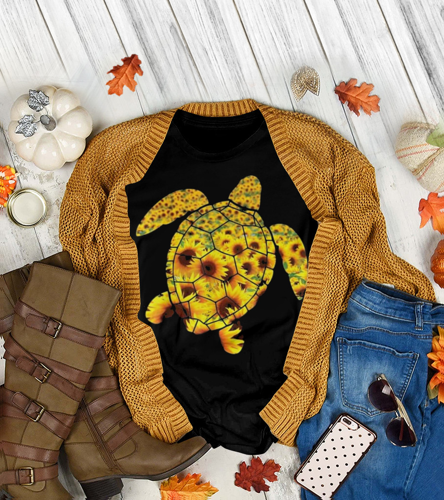 Sunflower Sea Turtle Family Members Beautiful T-Shirt