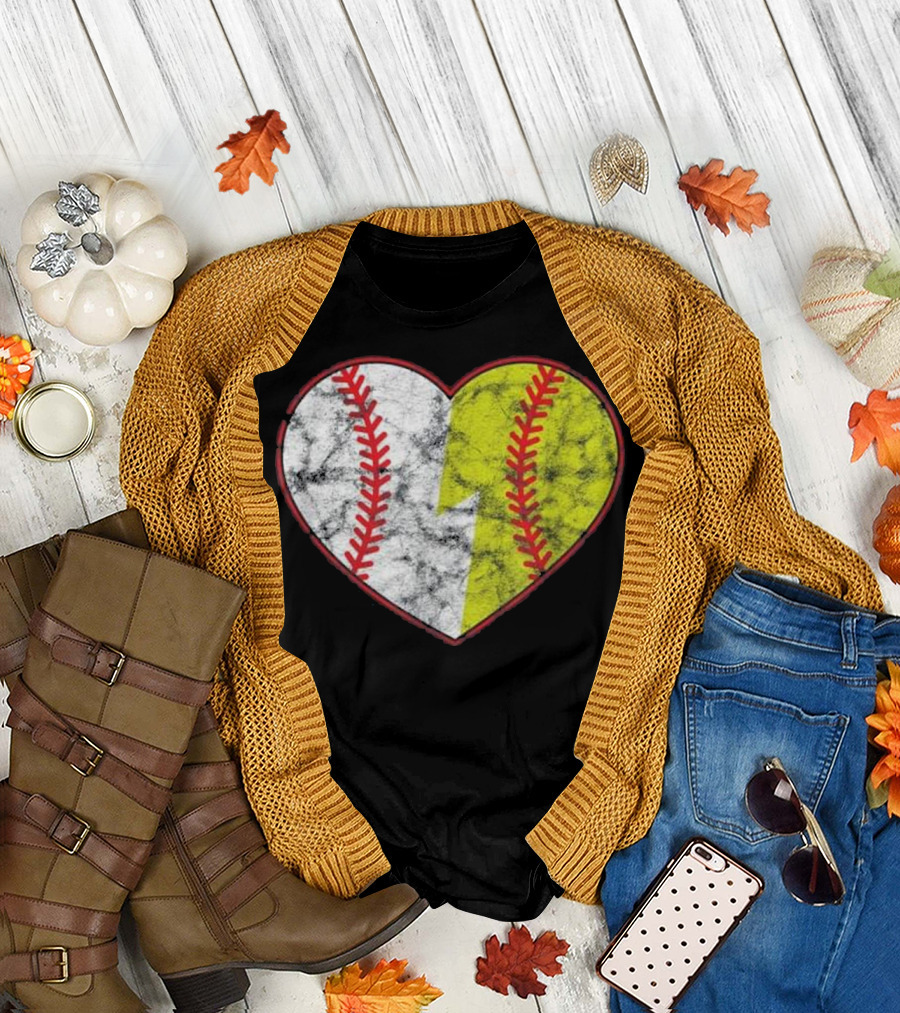 Vintage Distressed Heart Baseball Softball Split T-Shirt
