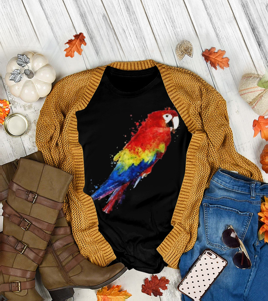 Watercolour Colourful Scarlet Macaw Parrot T-Shirt