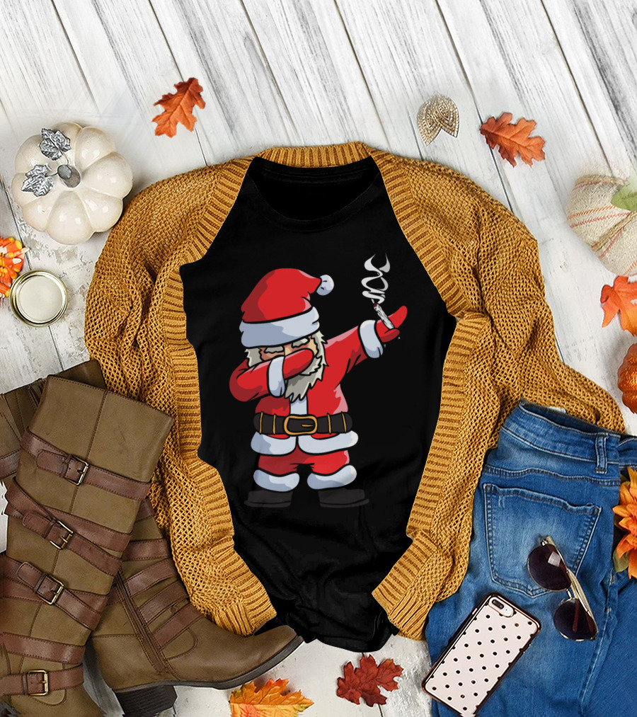 Santa Smoking Weed Dabbing Marijuana Dabbing Santa with Joint T-Shirt