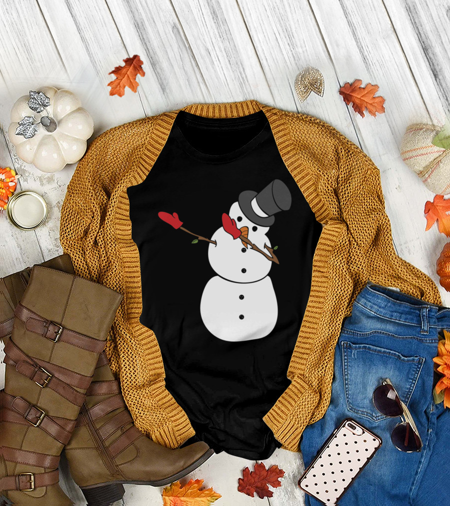 Snowman Dabbing Funny Christmas Snowman in Top Hat and Red Mittens T-Shirt