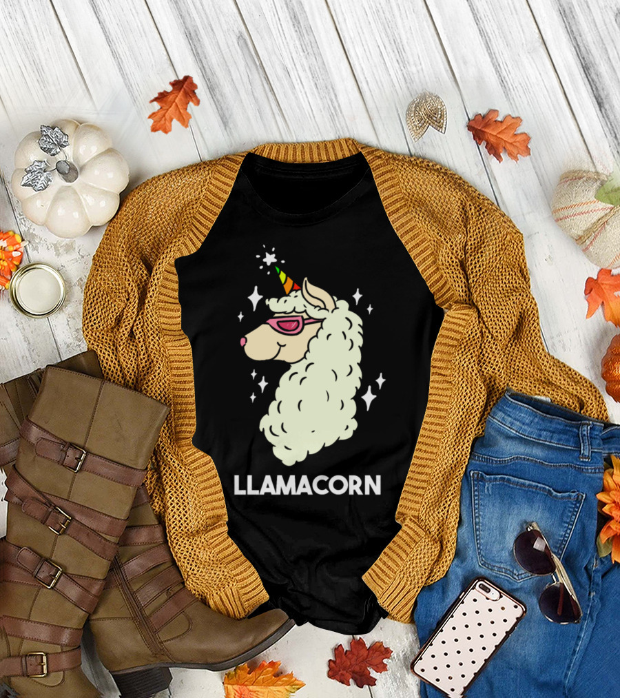 Funny Llamacorn Unicorn Alpaca Lama with Rainbow Horn and Sunglasses T-Shirt
