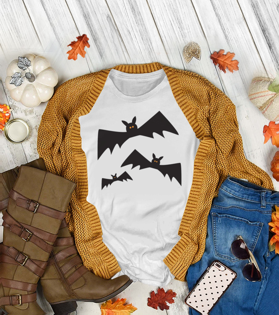 Bats Halloween Trick Or Treat Spooky Night Eyes T-Shirt