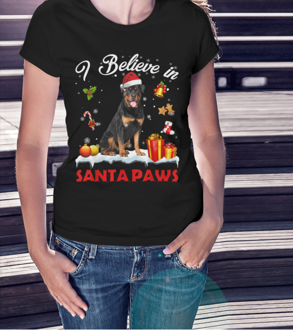 I Believe In Santa Paws Funny Santa Rottweiler Claus Dog T-Shirt