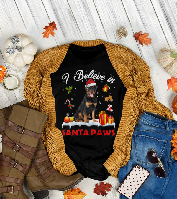 I Believe In Santa Paws Funny Santa Rottweiler Claus Dog T-Shirt
