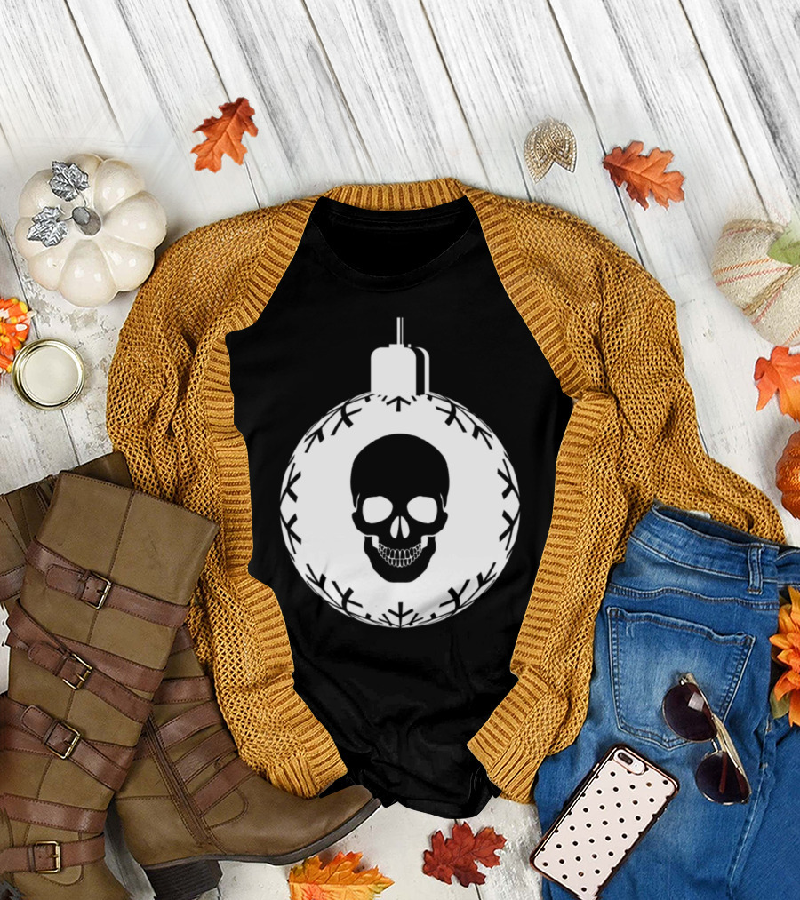 Merry Christmas Skull Ornament 8D T-Shirt