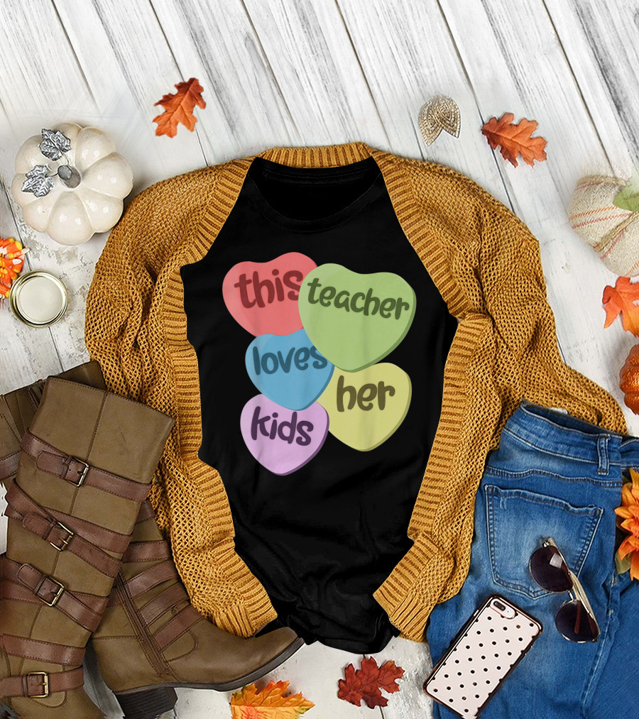 This Teacher Loves Her Kids Valentines Hearts T-Shirt