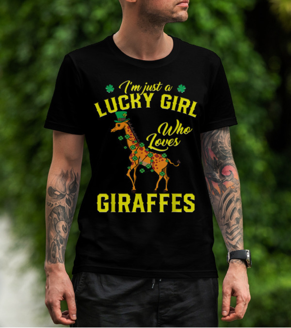 Lucky Girl Who Loves Giraffes St Patrick's T-Shirt