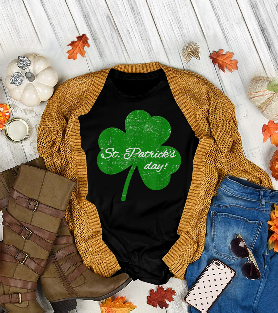 St Patrick's Day Distressed Green Shamrock T-Shirt