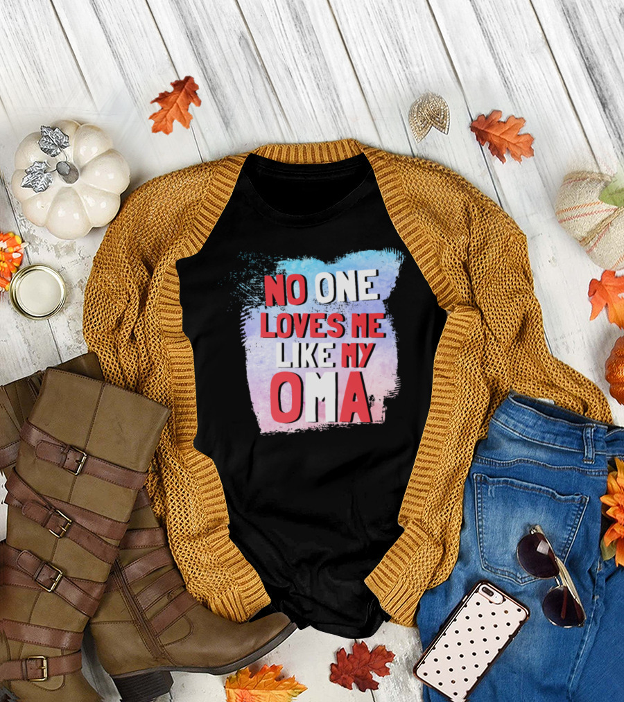 No One Loves Me Like My Oma Vintage Stylish Gift T-Shirt