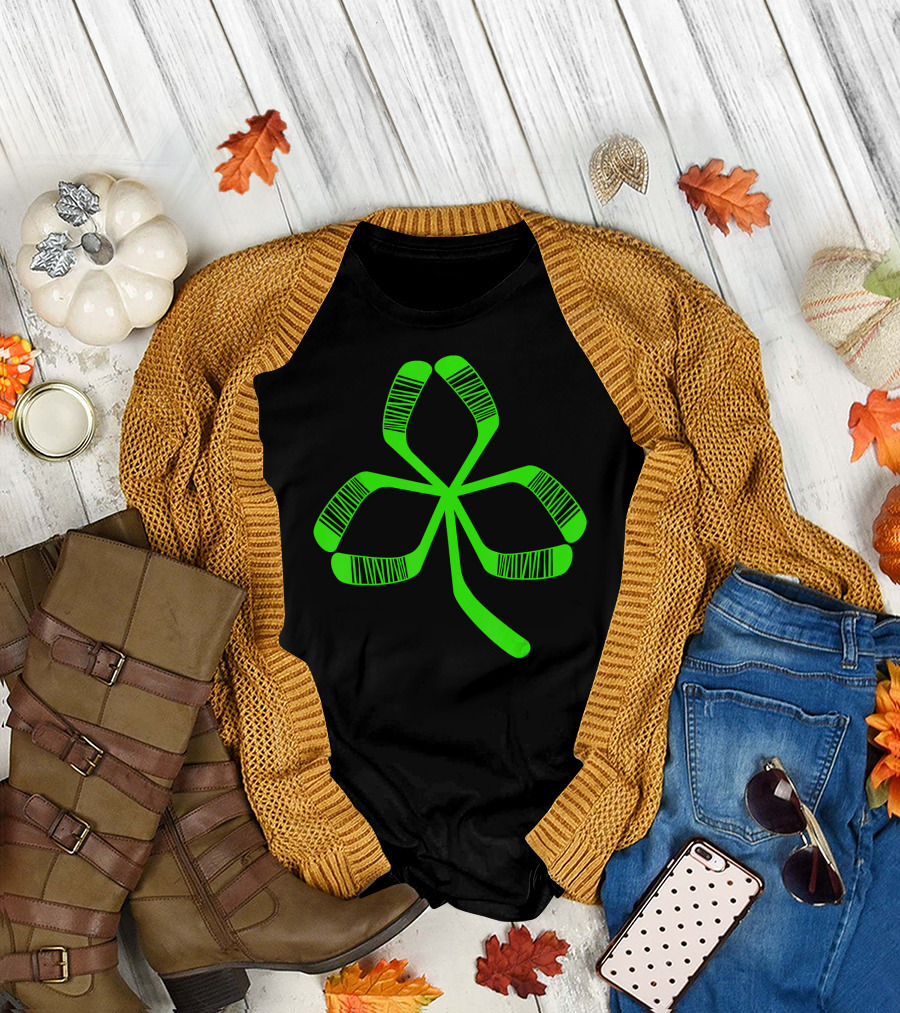 St Patricks Day Hockey Shamrock Hockey Stick T-Shirt