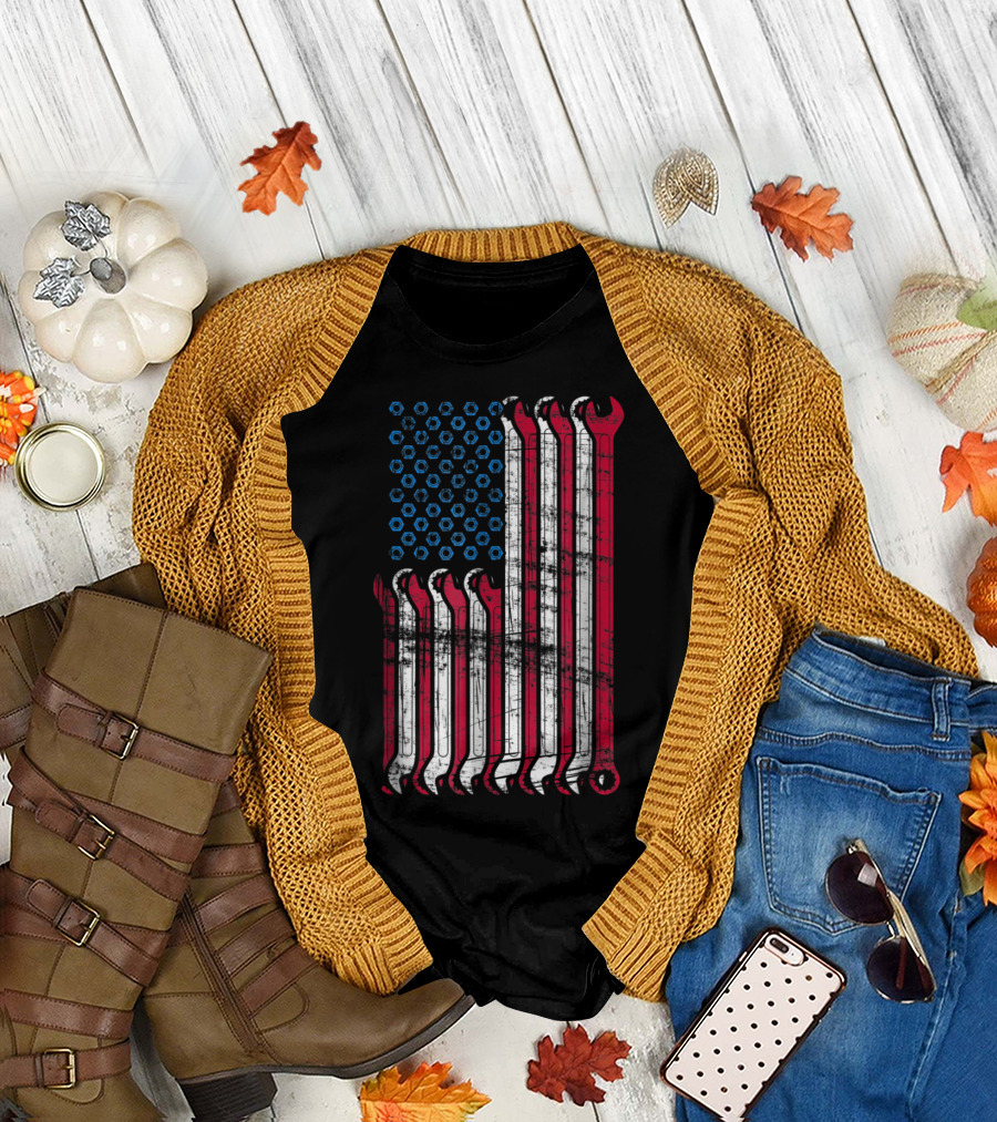 American Flag Wrench Pattern Mechanic Tools T-Shirt
