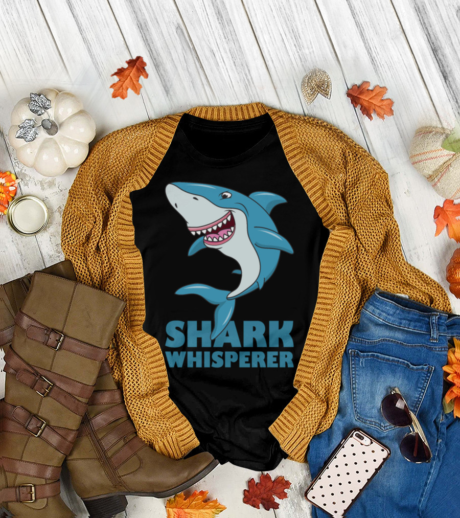SHARK WHISPERER ش T-Shirt
