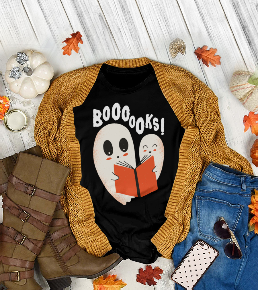 BOOOOOKS Ghosts Reading T-Shirt