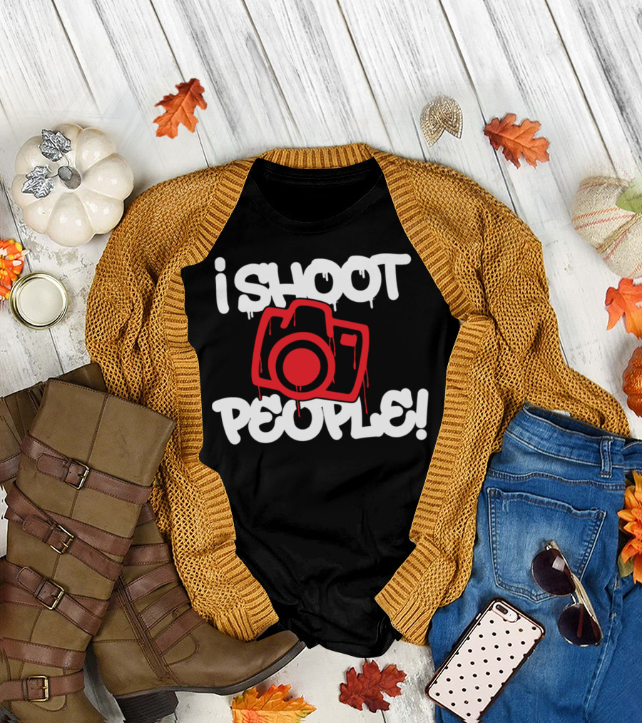 Photographer I Shoot People Red Camera T-Shirt