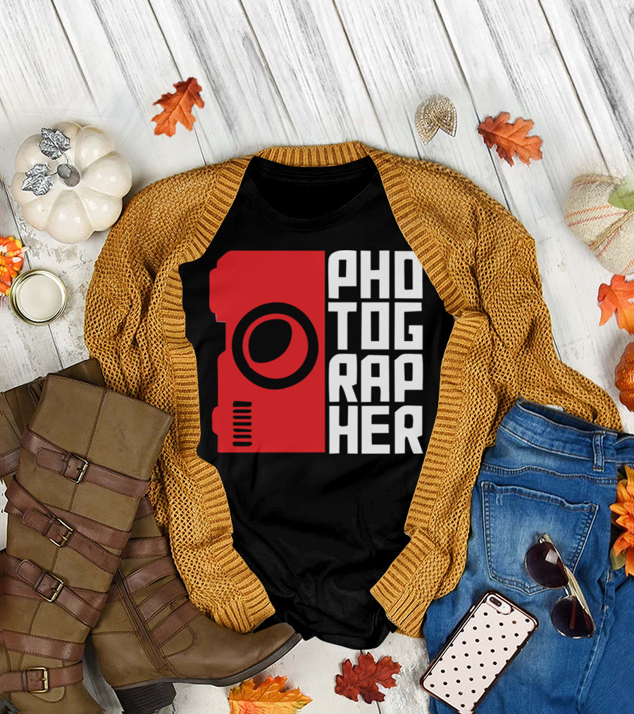 PHOTOGRAPHER Red Camera T-Shirt