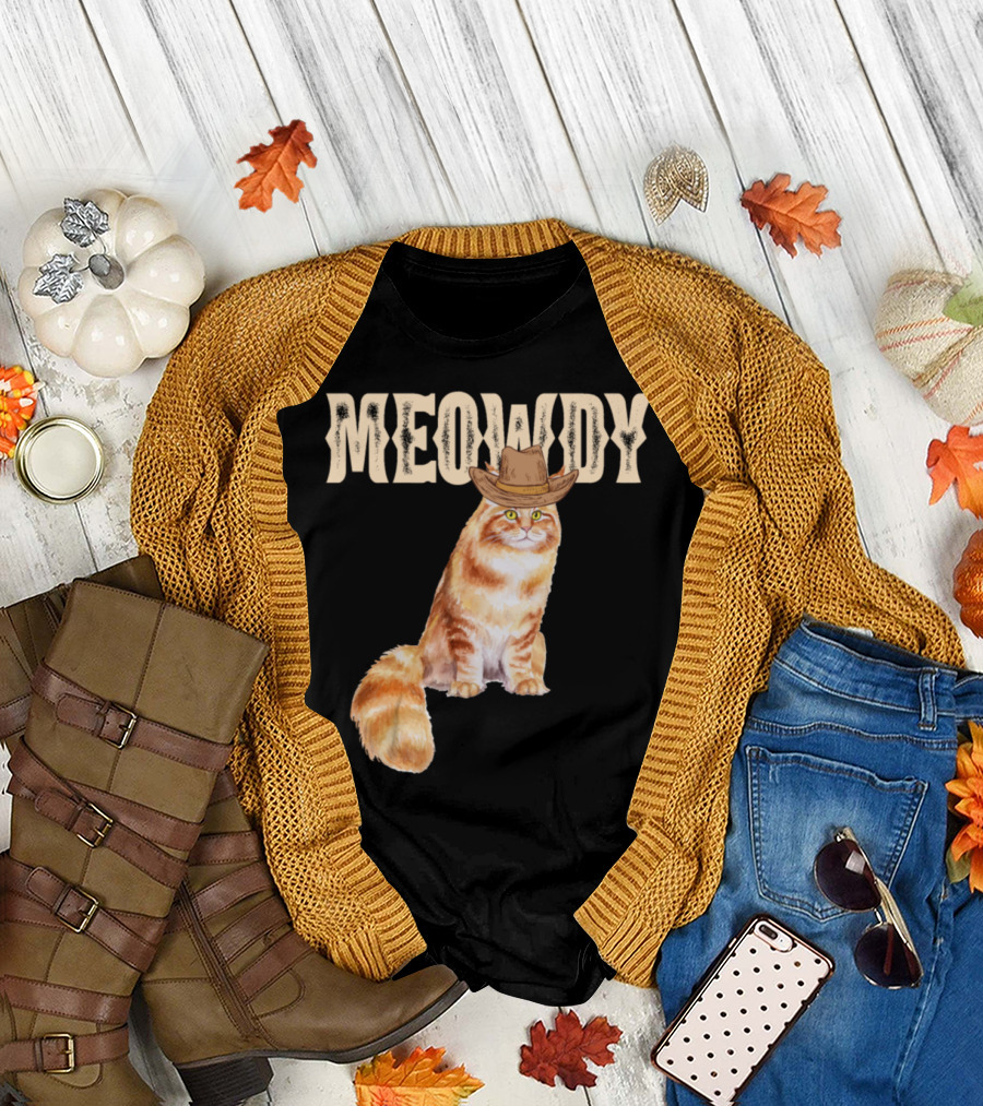 Meowdy Main Coon Cat Funny Western Cowboy Hat T-Shirt
