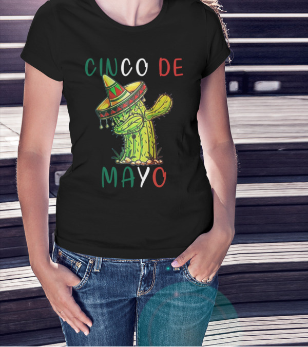 Cinco De Mayo Dabbing Cactus With Sombrero T-Shirt