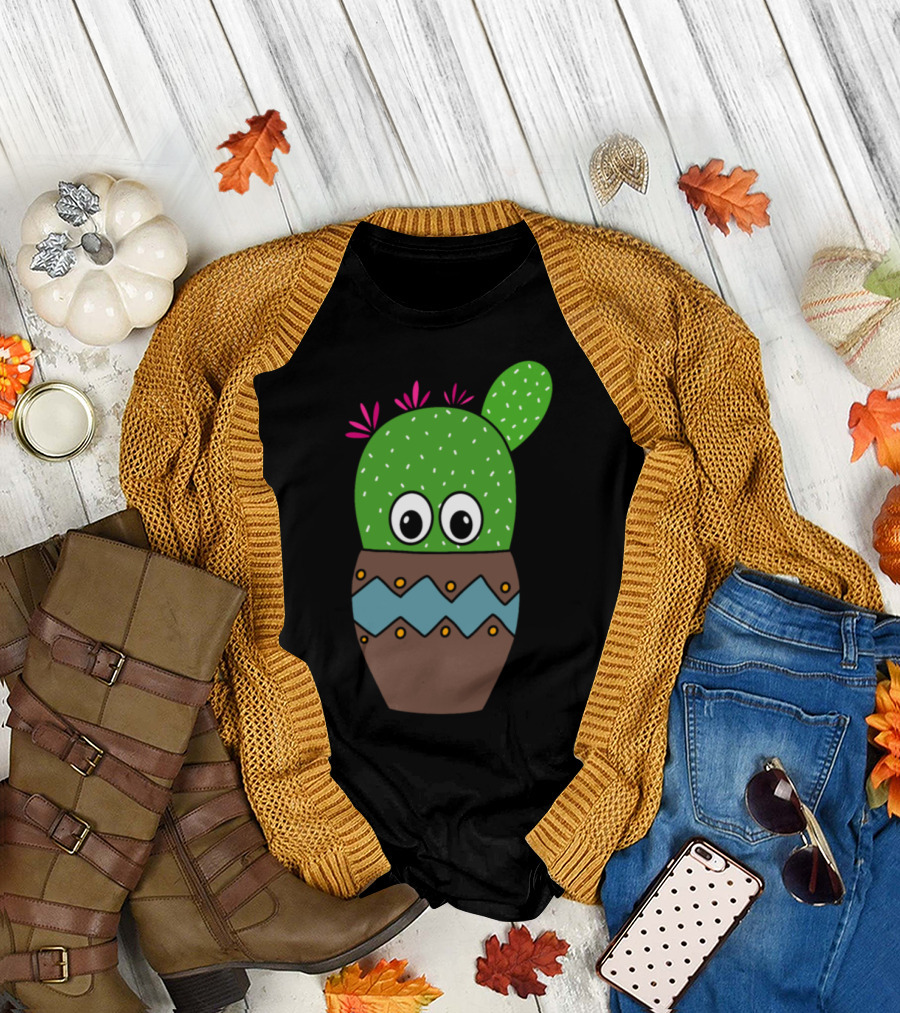 Cute Beavers Tail Cactus with Eyes in Earthen Pot T-Shirt