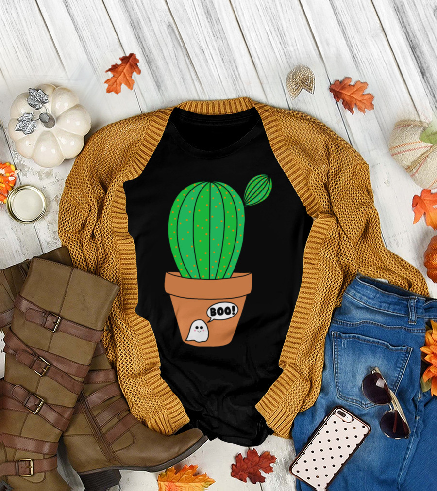 Cute Green Cactus Saying Boo with Halloween Ghost in Terracotta Pot T-Shirt
