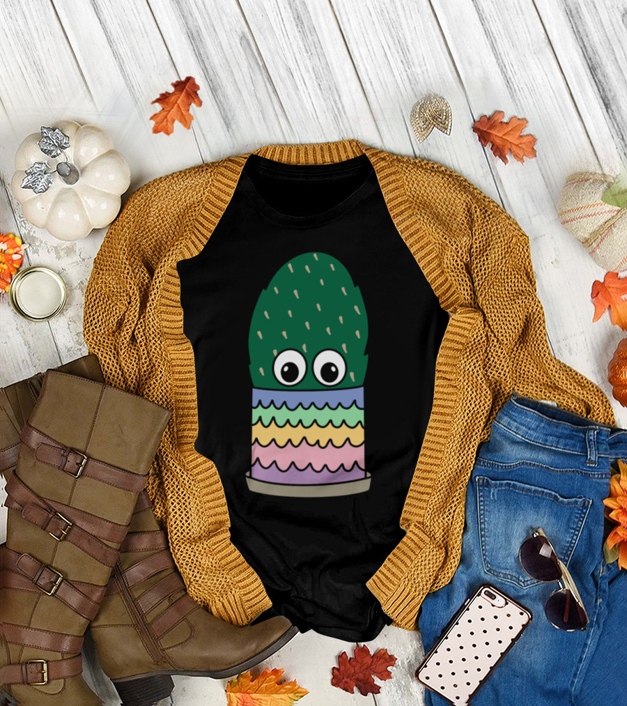 Playful Prickly Pear Cactus in Colorful Scallop Pattern Pot T-Shirt