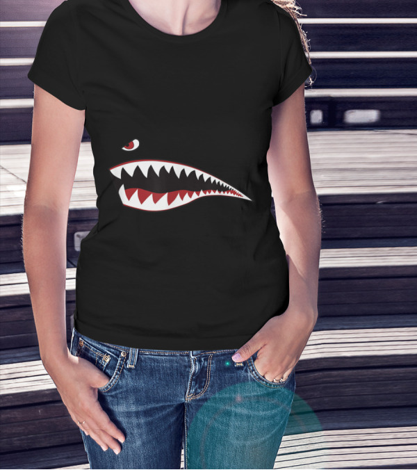 Shark Teeth Nose Art WWII Military Fighter Plane Icon Red Black White T-Shirt
