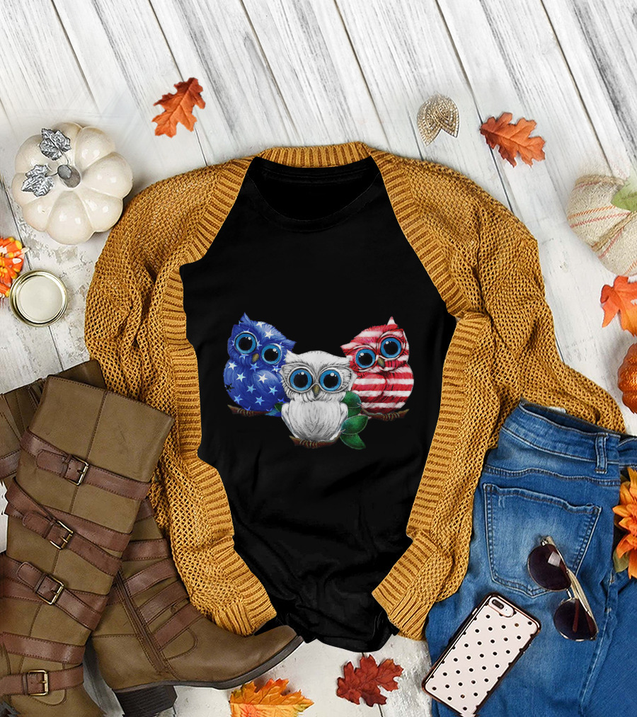 Patriotic Owl Trio in Blue Stars White Red Stripes Flag Colors T-Shirt