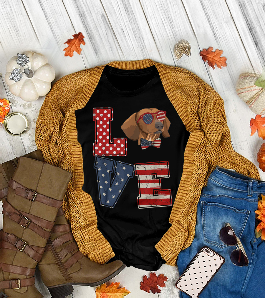 LOVE Dachshund US Flag Sunglasses Bow Tie Patriotic Stars Stripes T-Shirt