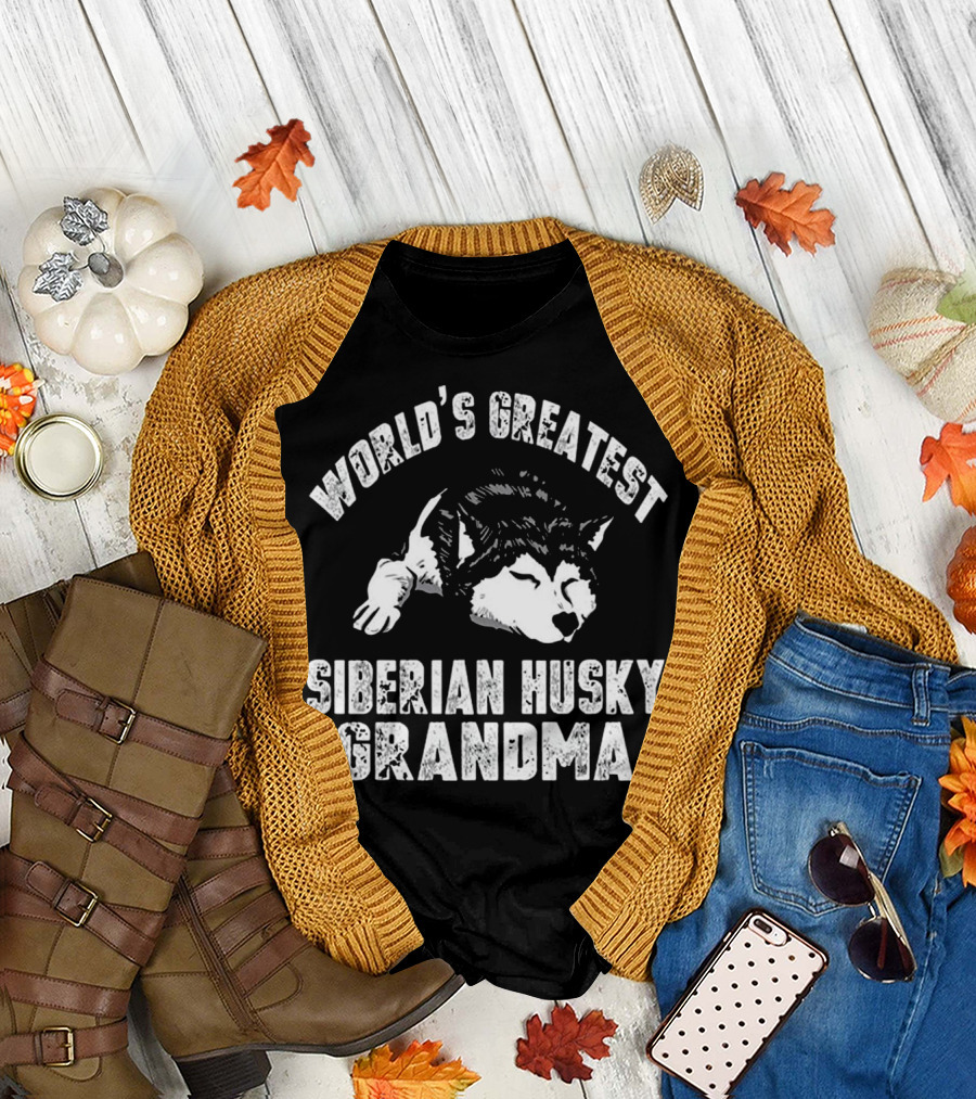 World's Greatest Siberian Husky Grandma Distressed Funny T-Shirt