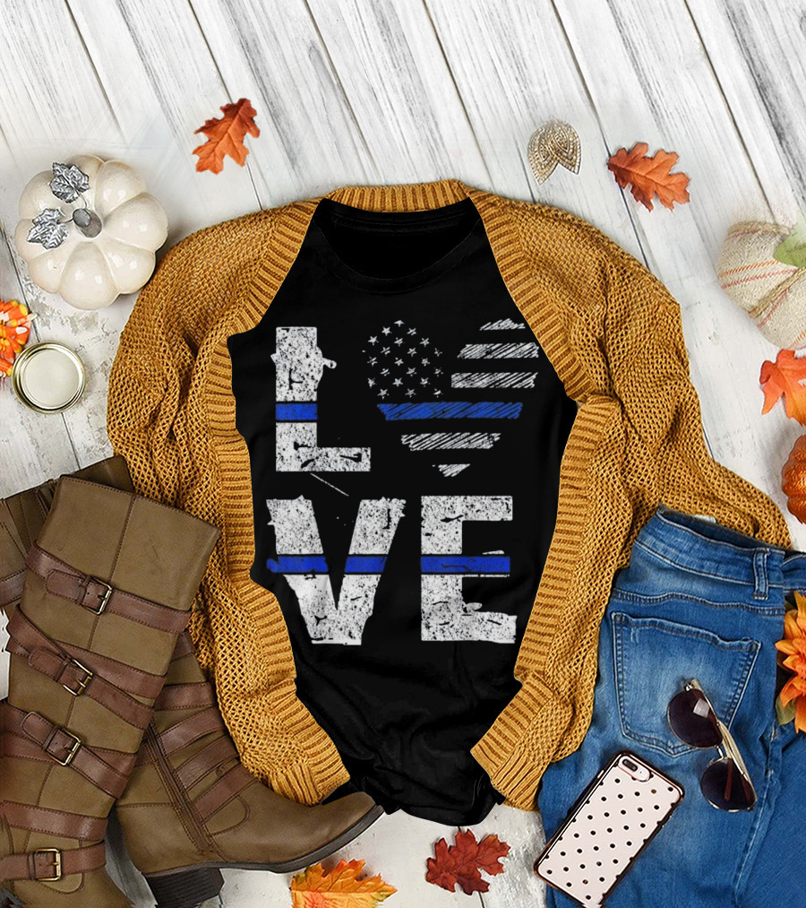 Love Thin Blue Line American Flag Heart Symbol Support T-Shirt