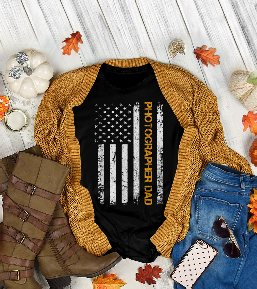 Photographer Dad American Flag T-Shirt