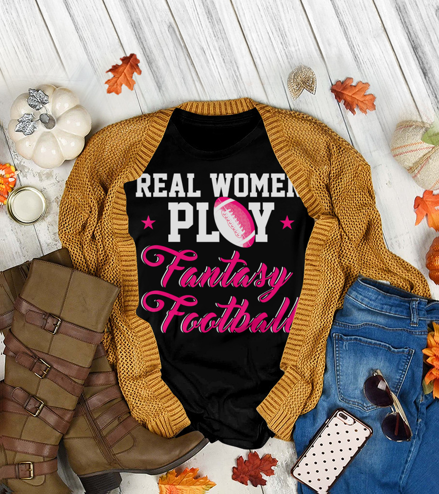 Real Women Play Fantasy Football Pink Stars Football T-Shirt