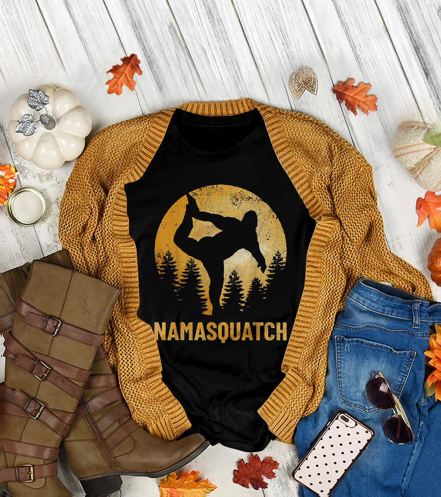 Namasquatch Yoga Bigfoot Sasquatch Forest Moon Pose T-Shirt