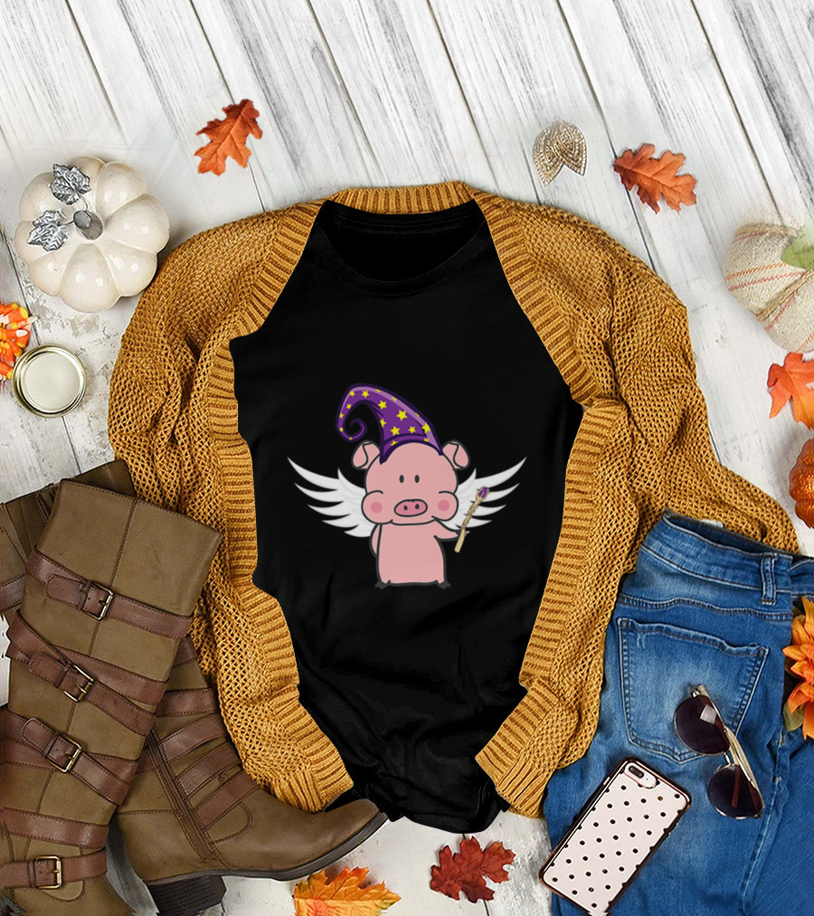 Presto the Magic Flying Pig with Wizard Hat and Wings Super Soft T-Shirt